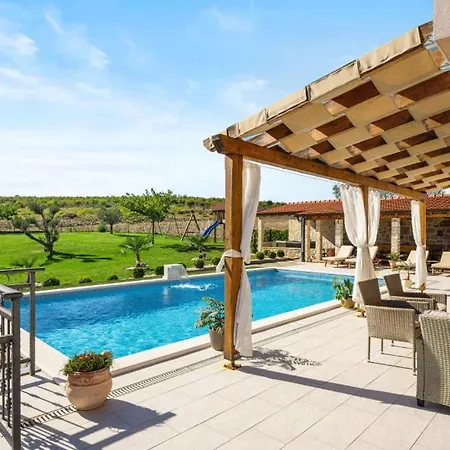 Pleter By Guide * Otavice