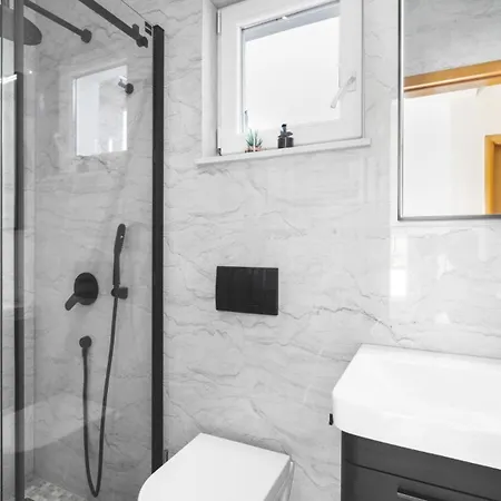 Villa Pleter By Guide Otavice