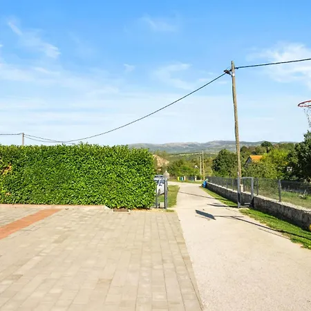 Pleter By Guide * Otavice