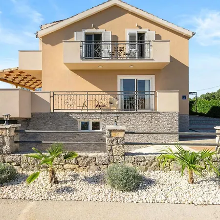 Pleter By Guide Villa Otavice