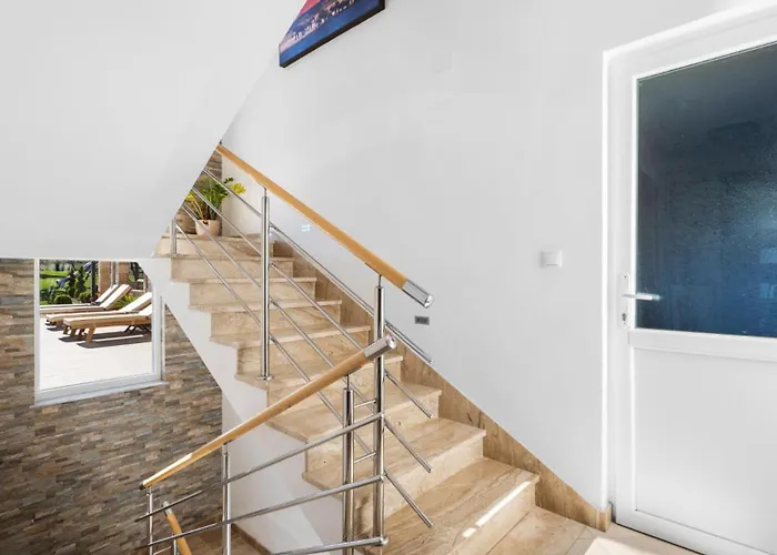 Pleter By Guide Ruzic