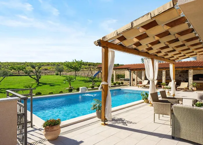 Pleter By Guide וילה